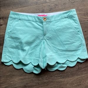 Lilly Pulitzer 5” Hem Buttercup Scalloped Shorts